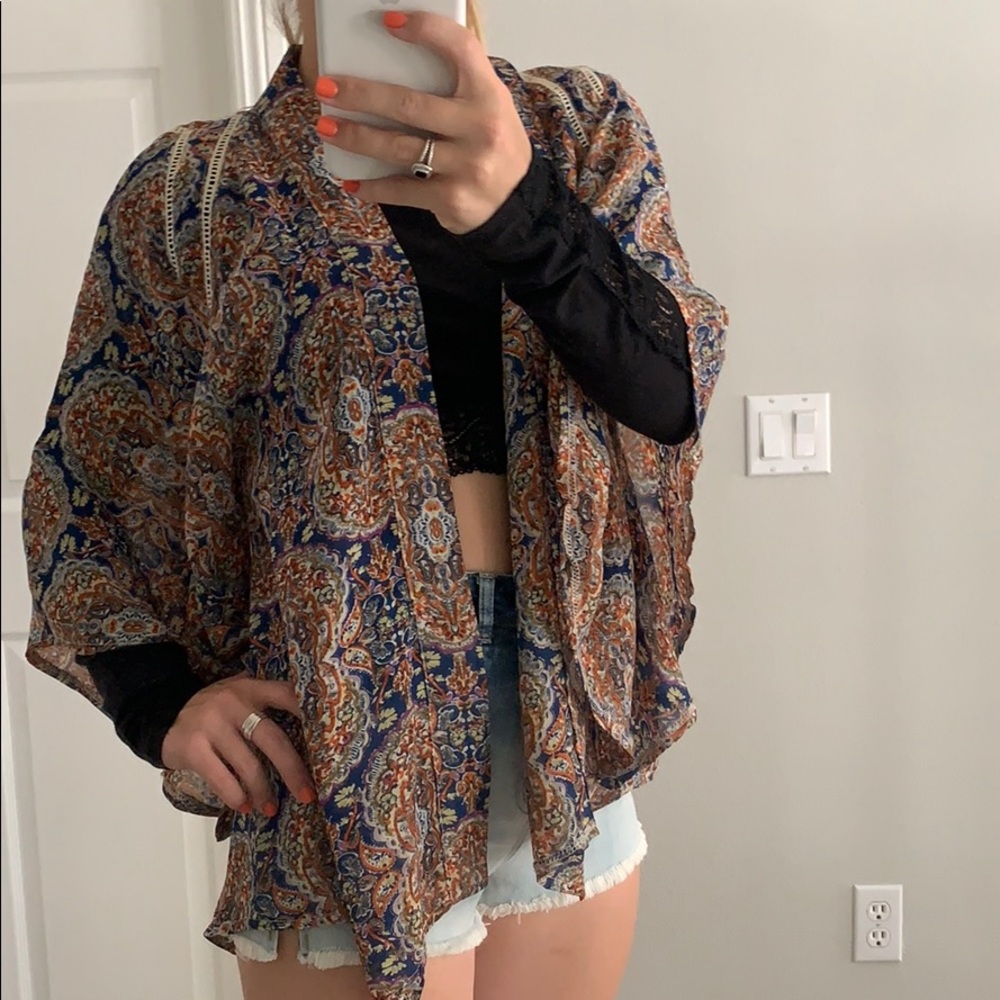 LF kimono